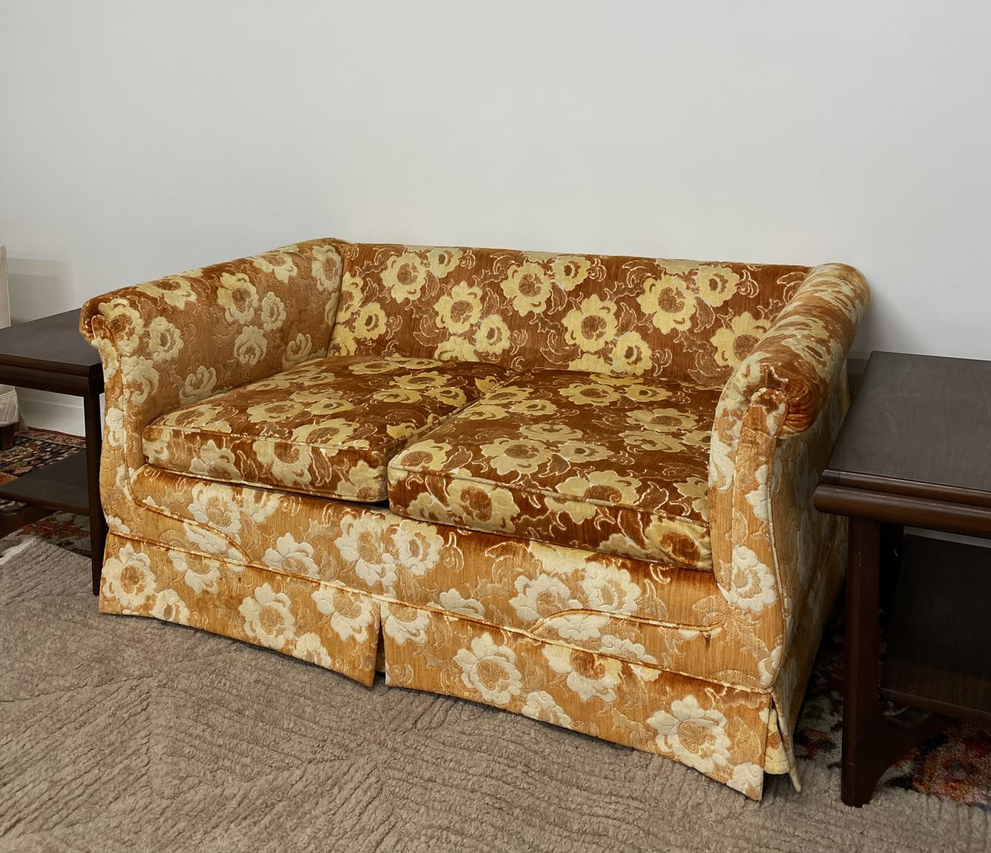 Marigold Loveseat