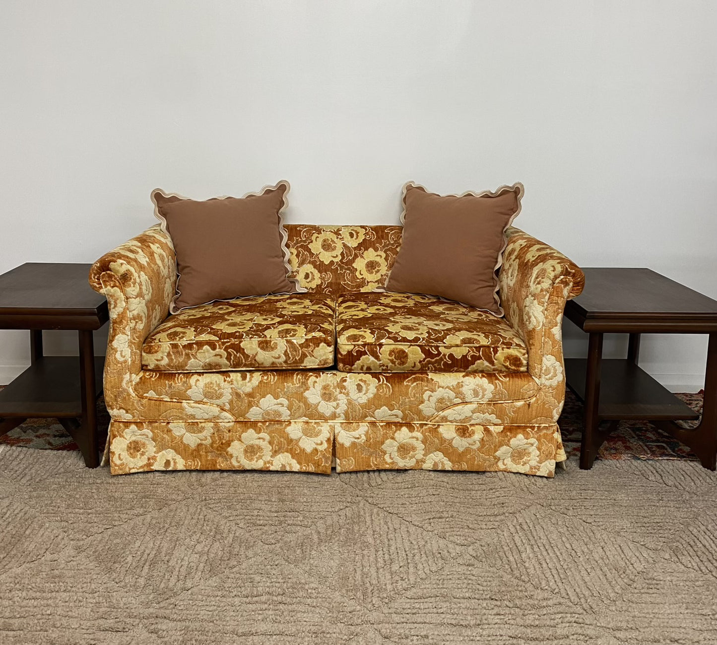 Marigold Loveseat