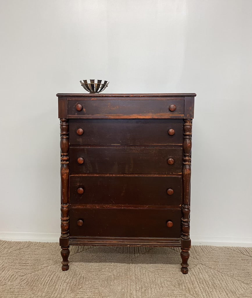 Five Drawer Spindle Dresser Chest