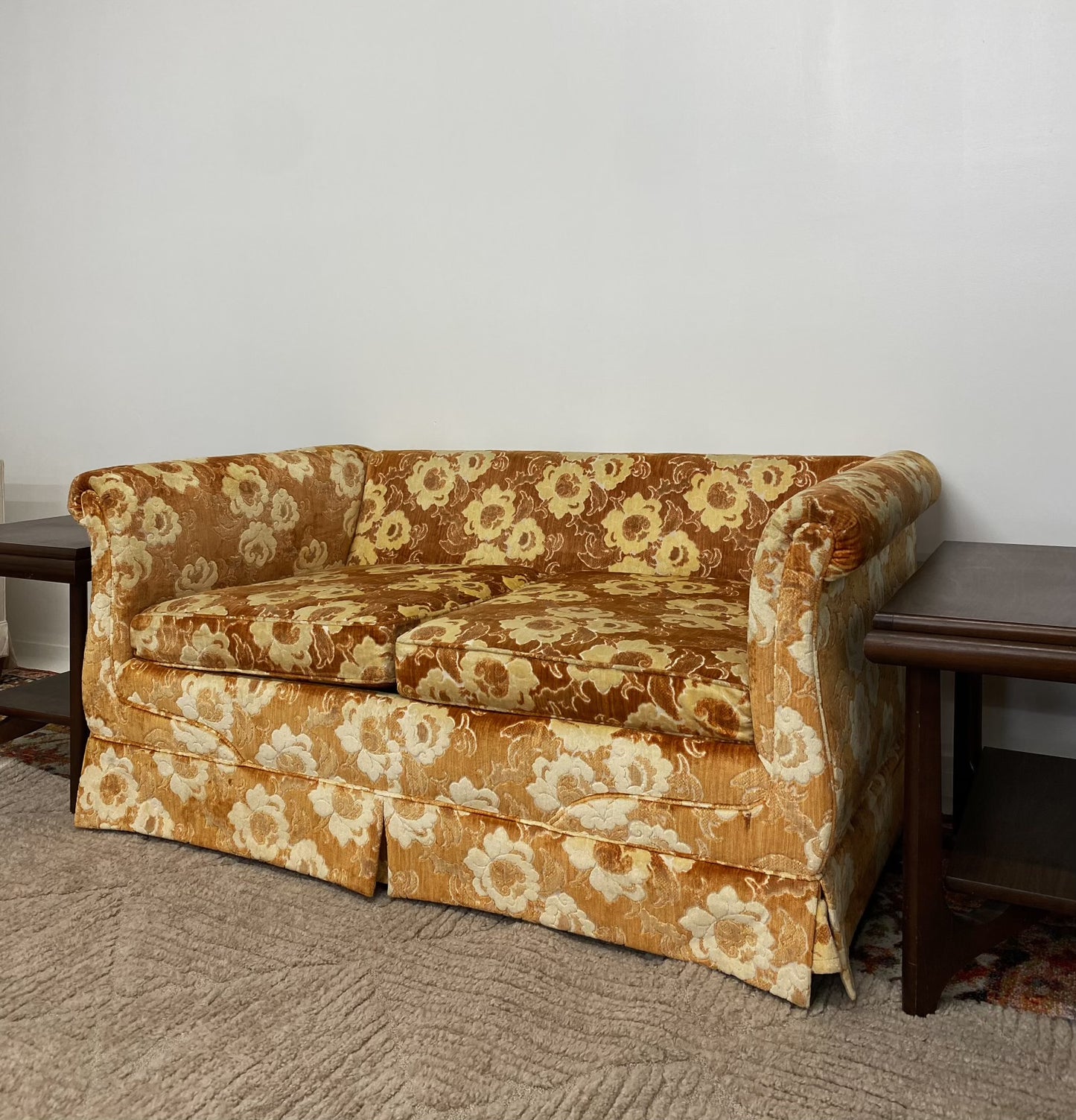 Marigold Loveseat